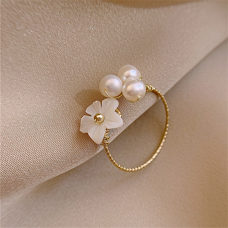 French Retro Baroque Natural Pearl Open Ring Plum Blossom Index Finger Ring Shell Flower Band