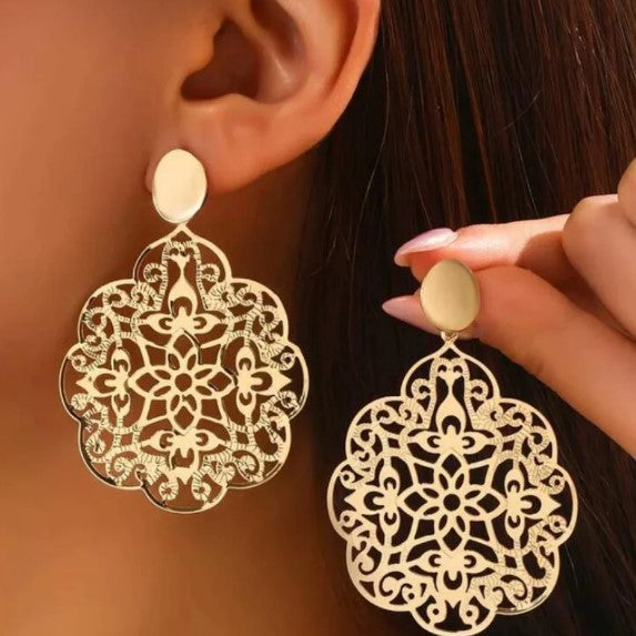 Green Zirconia Vintage Ear Hoops