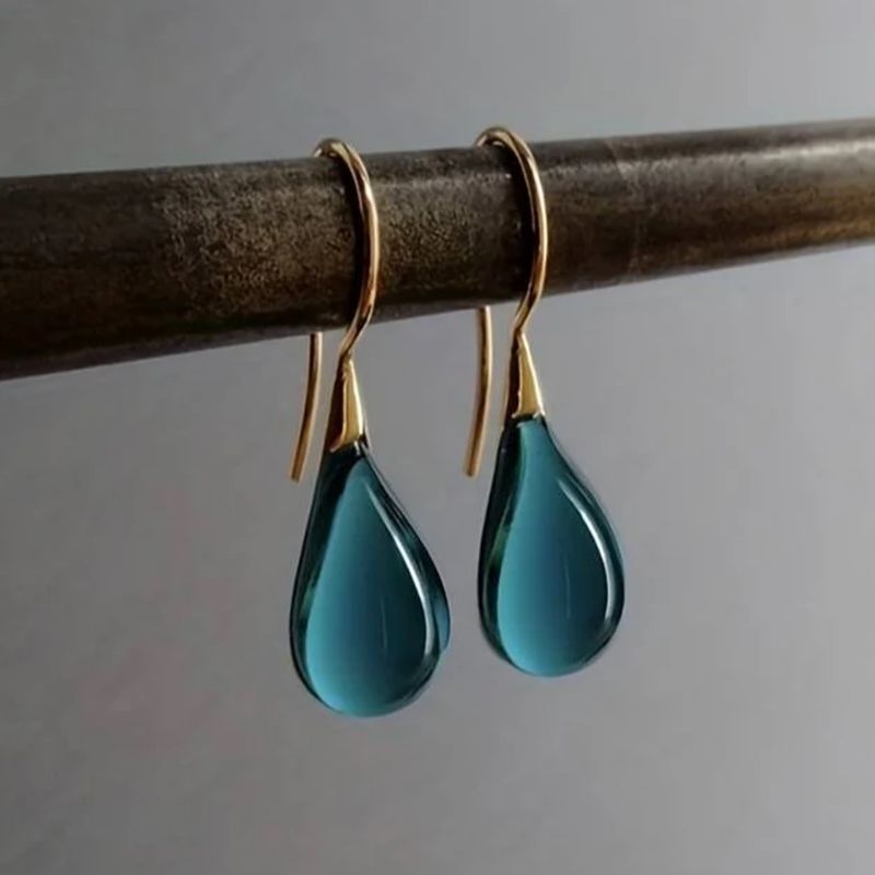 Teardrop Cat Eye Drop Earrings