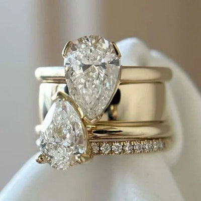 Pear-Shaped Shiny Zircon Ring