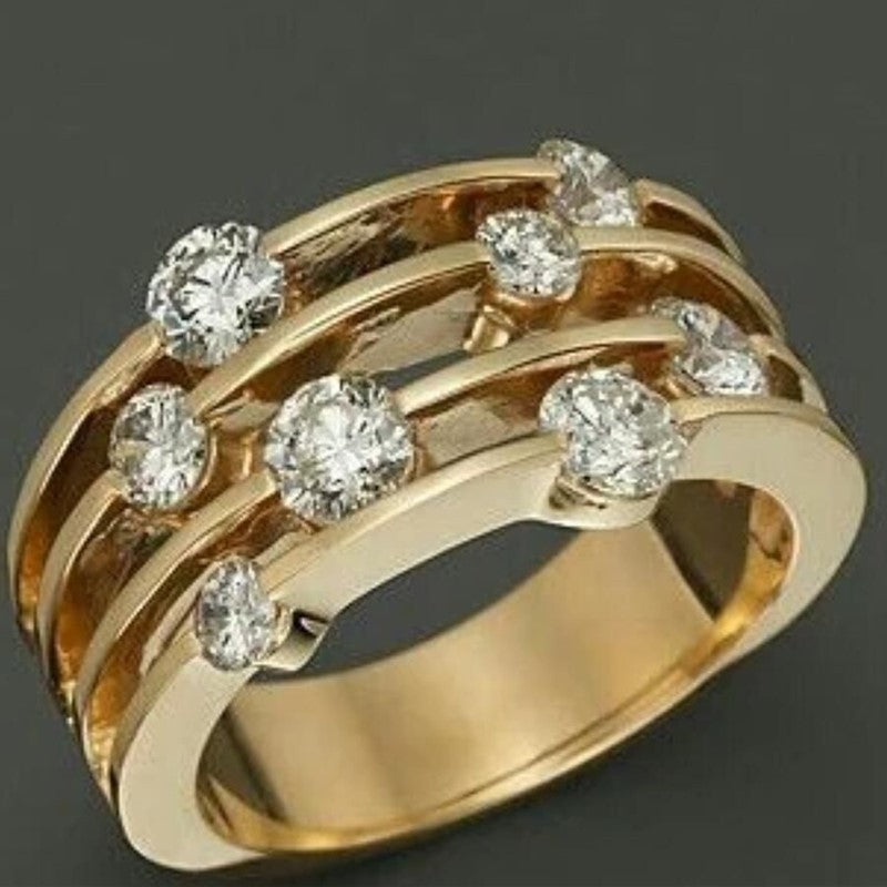 Hollow gold inlaid exquisite rhinestone ring