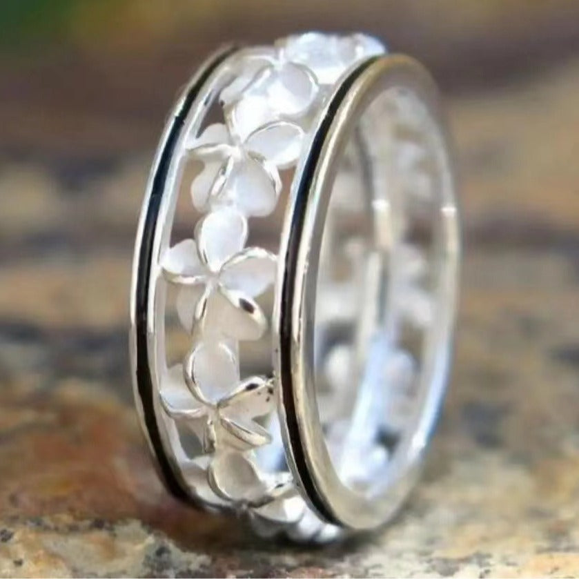 Heavy Work Flower Hollow Ring
